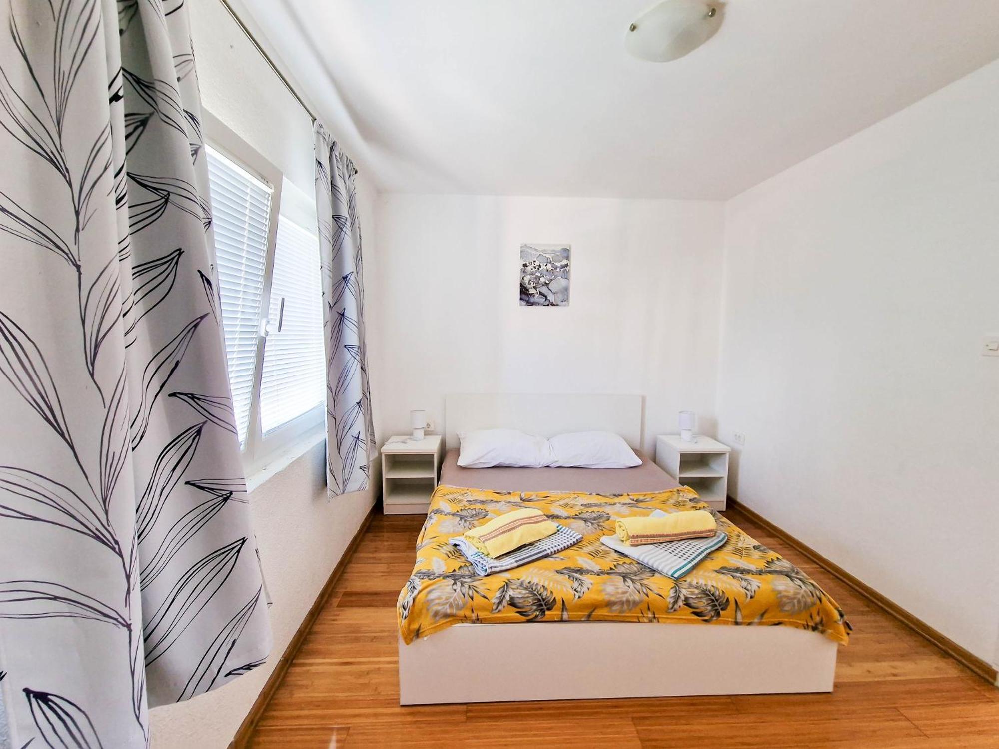 Flip - Flop Appartement Novalja Buitenkant foto