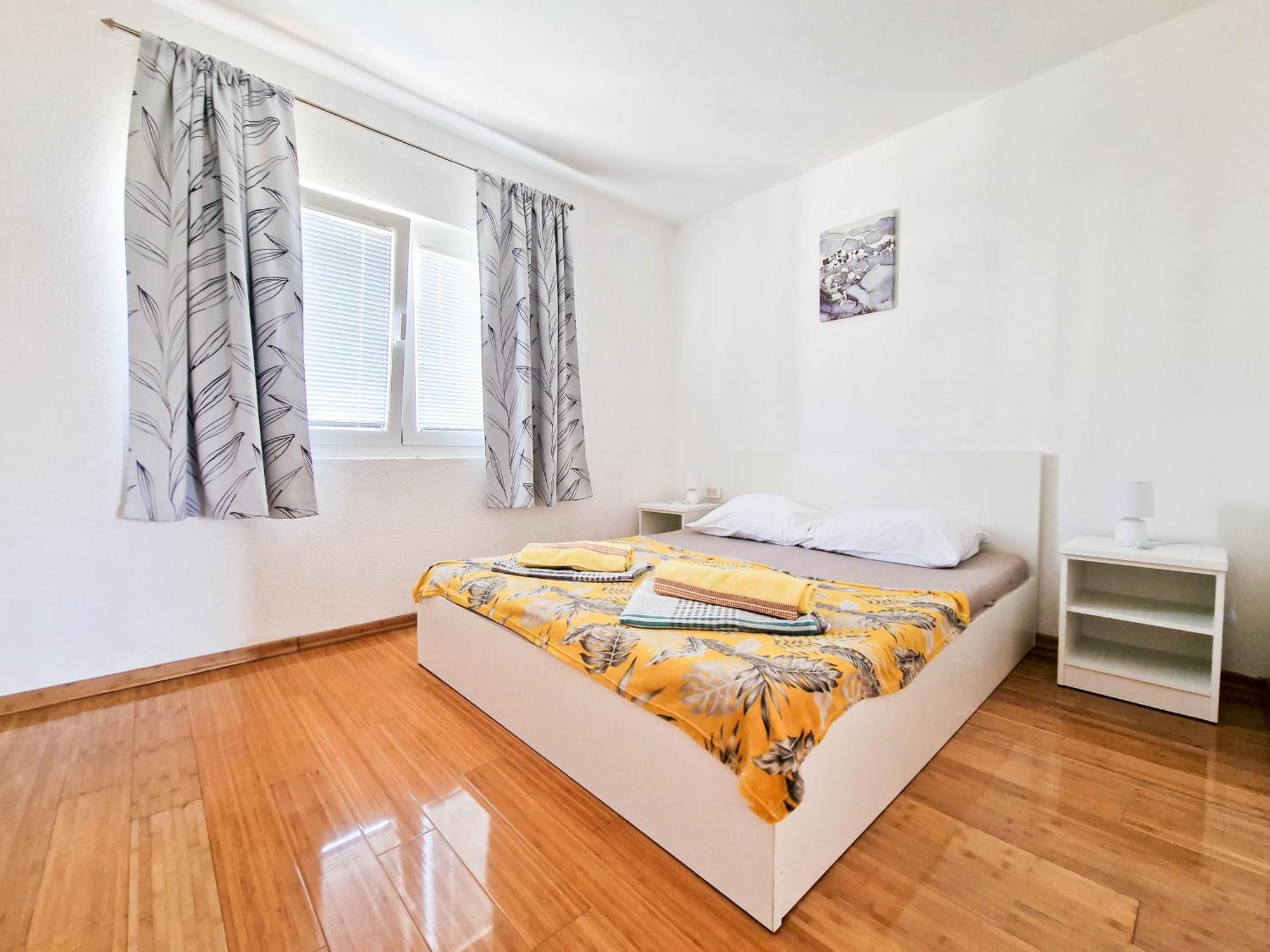 Flip - Flop Appartement Novalja Buitenkant foto
